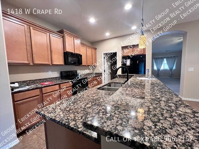 Building Photo - 1418 W Crape Rd