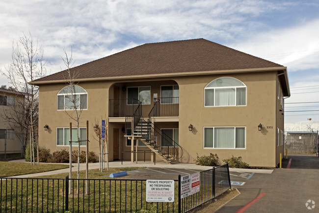 Building Photo - 3351 Lerwick Rd