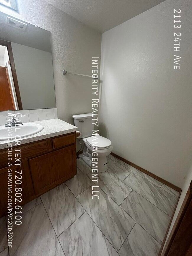 Building Photo - 2113 24th Ave