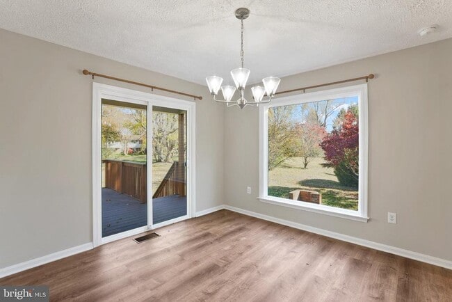 Building Photo - 10622 Cavalcade St