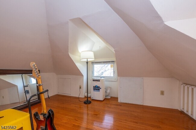 Building Photo - 38 Claremont Ave