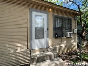 Building Photo - 413 E Courtland Pl