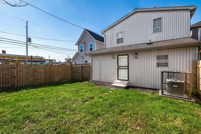 Building Photo - 28 Rodgers Ave