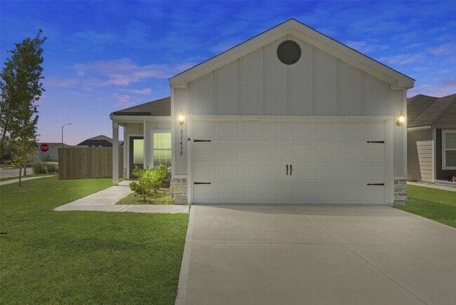 Building Photo - 11430 Amber Plns Dr