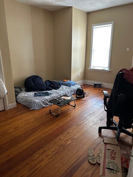 Building Photo - 5 Lowden Ave