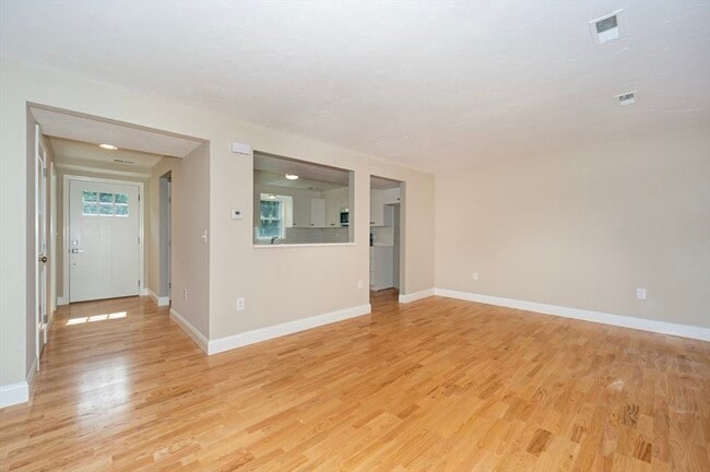 Building Photo - 7 Sherman Terrace