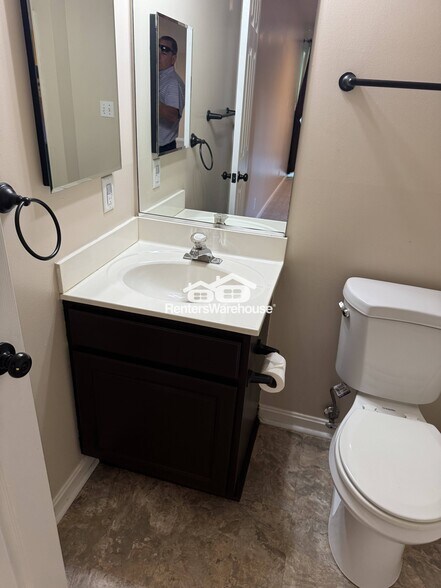 Building Photo - 8026 Stone Haven Dr