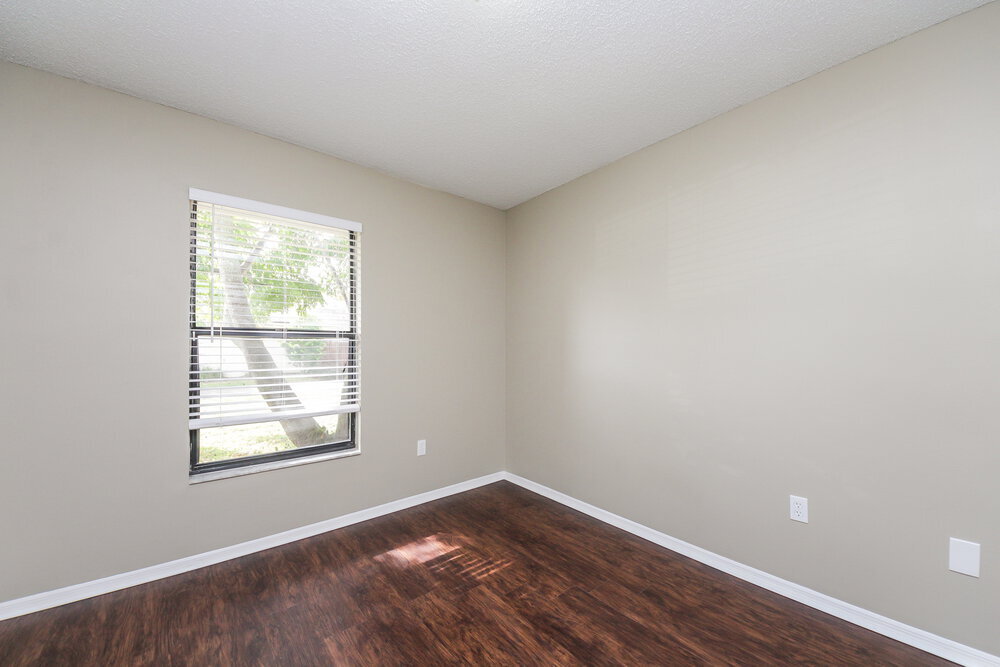 Building Photo - 634 Arbukle Ct