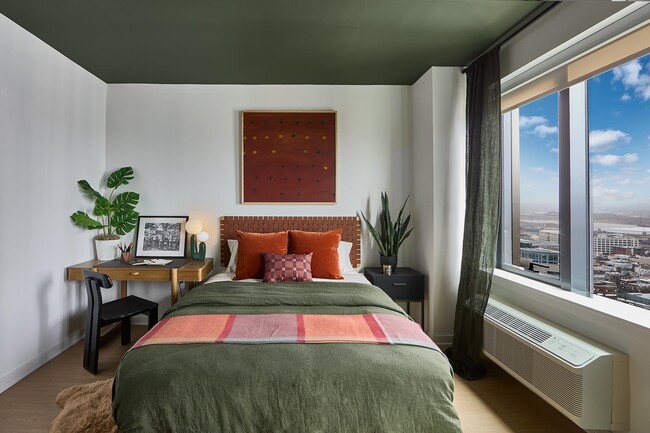 Building Photo - 505 Summit Ave