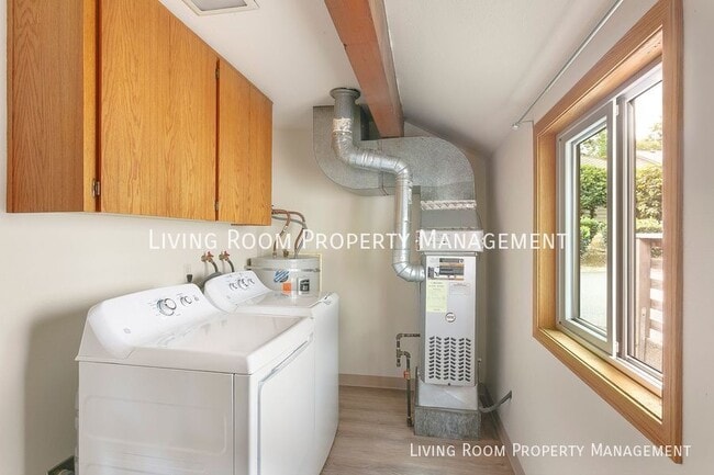 Building Photo - 9801 SW 49th Ave
