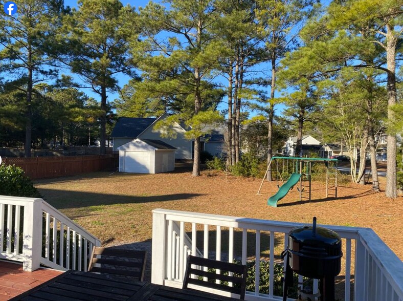 Building Photo - 102 Creeks Edge Dr
