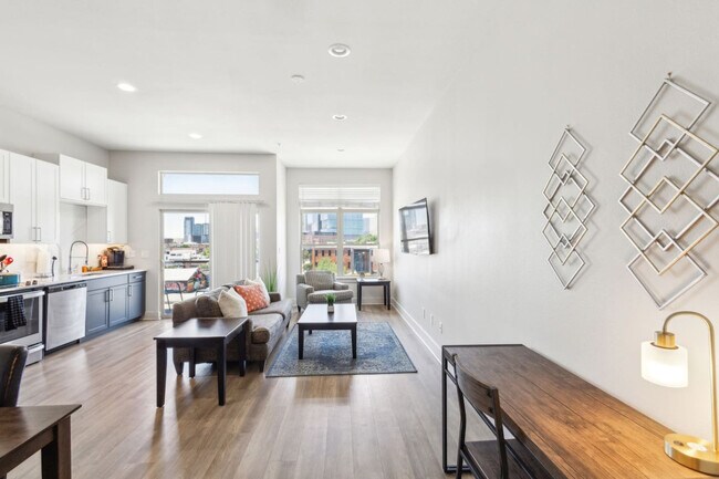 Primary Photo - 2901 Indiana St