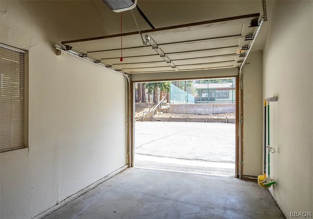 Building Photo - 43065 Goldmine Woods Ln