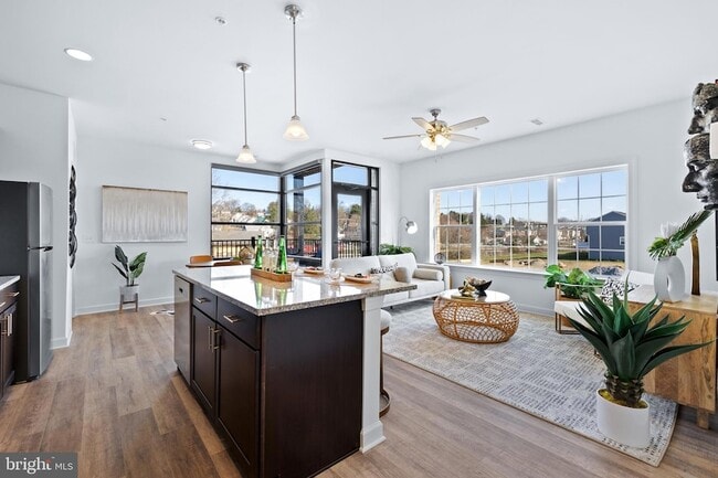 Building Photo - 195 Cambridge Blvd