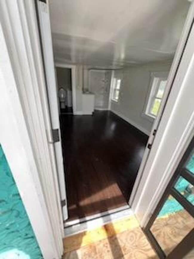 Building Photo - Newly Renovated Rental Home!