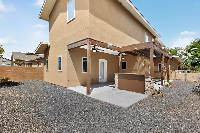 Building Photo - 5277 Via del Cielo Ln