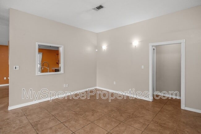 Building Photo - 3140 Border Creek Dr