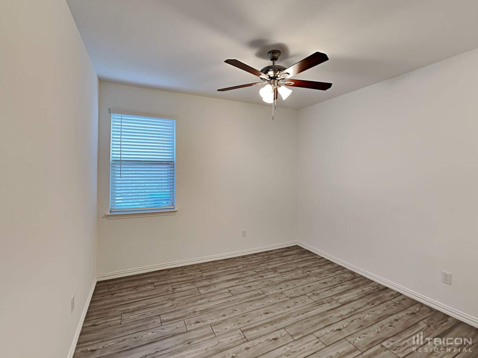 Building Photo - 2513 Starwater Dr