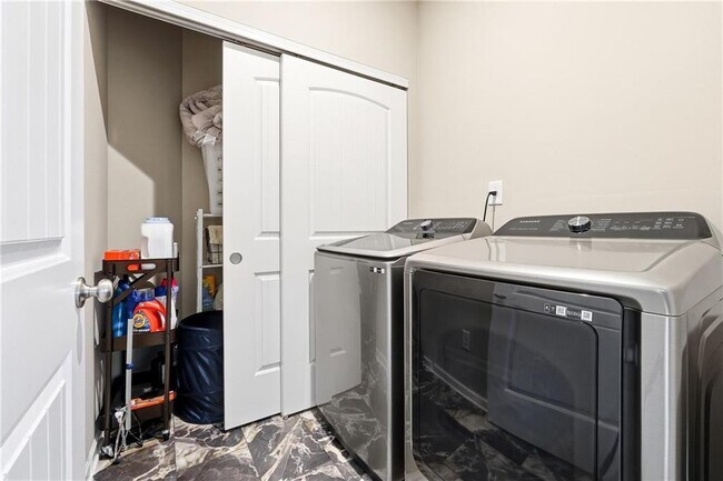 Building Photo - 158 Laurel Farms Ln