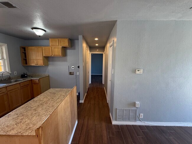 Building Photo - 3911 Orlando Ct