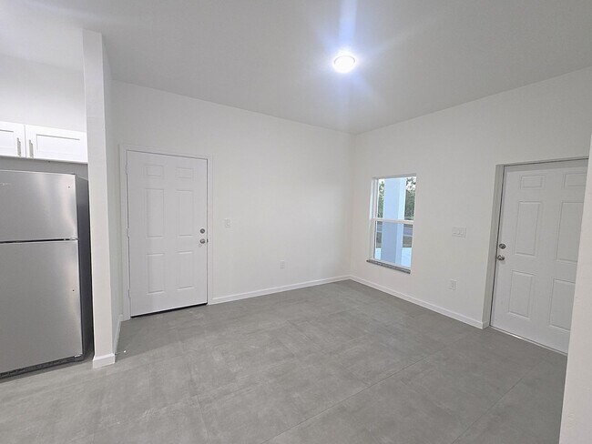 Building Photo - Brand New 2/2/1-Great Location- SW Lehigh Acres