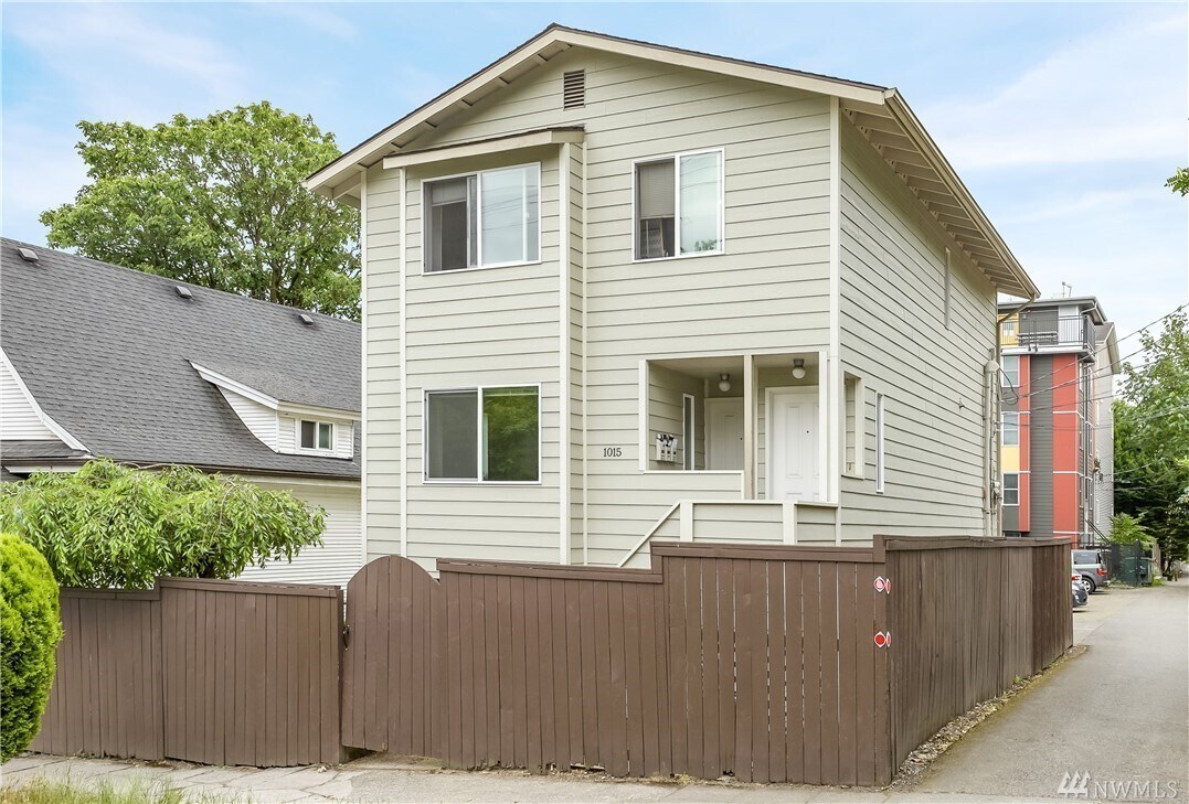 Building Photo - 1015 E Jefferson St