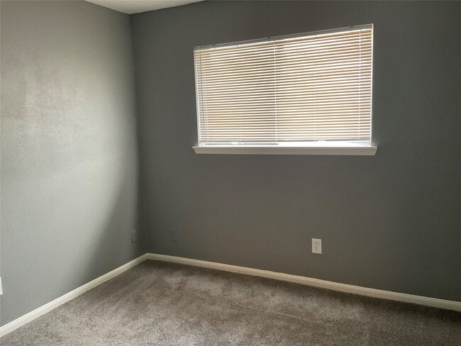 Building Photo - 1517 TX-146