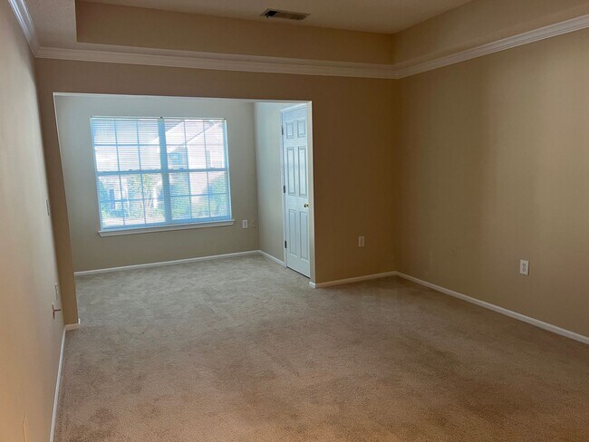 Building Photo - Two bedroom two bath second floor unit