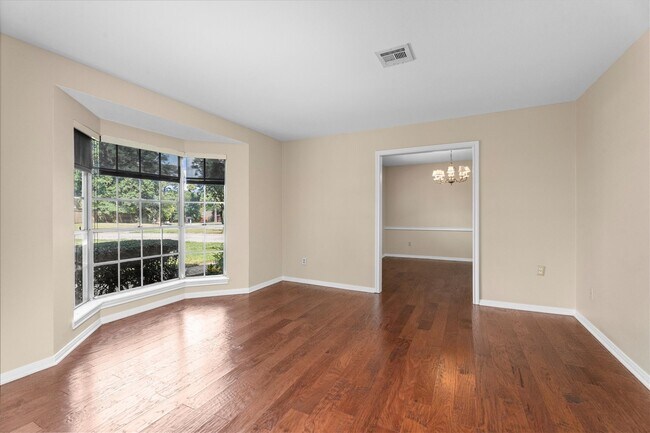 Building Photo - 19126 Challe Cir E