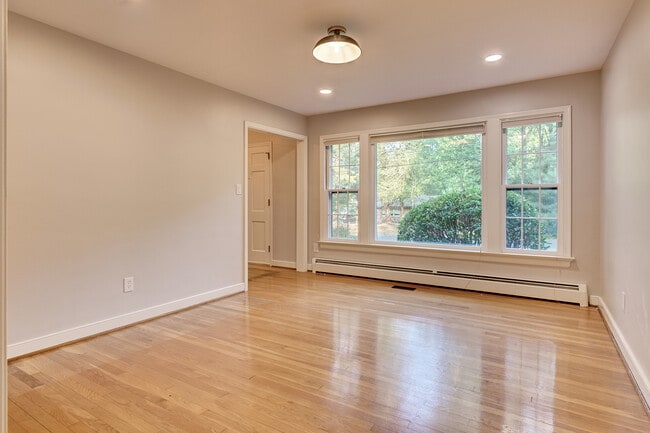 Dining Room - 114 Richards Rd