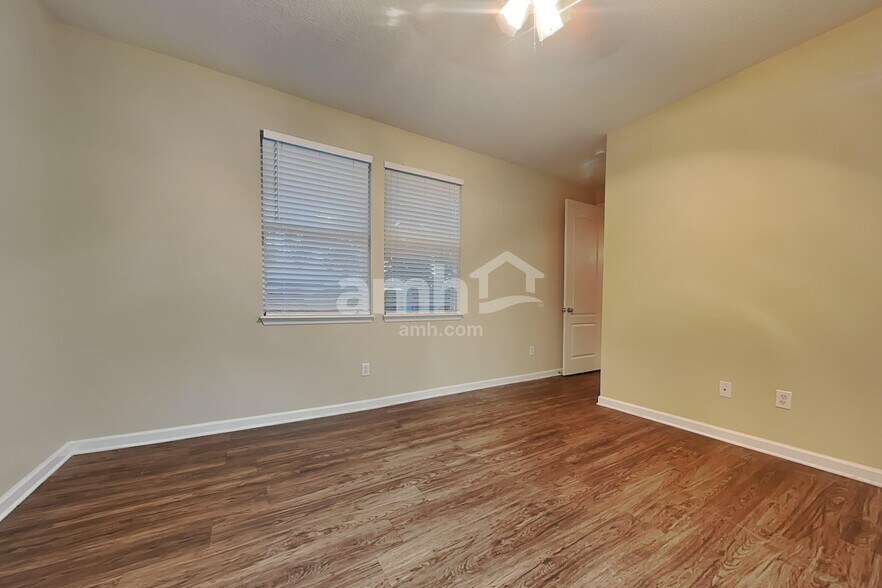Building Photo - 3901 Ringneck Dr
