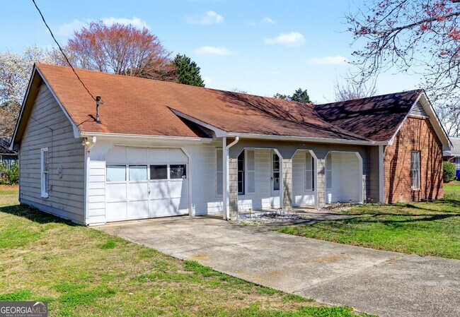 Building Photo - 608 S Jeff Davis Dr