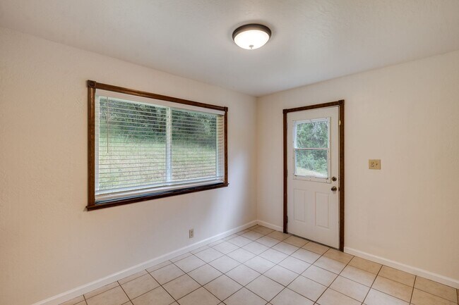 Building Photo - 1019 Mt Aukum Ct