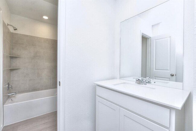 Building Photo - 18010 Cedar Waxwing Wy