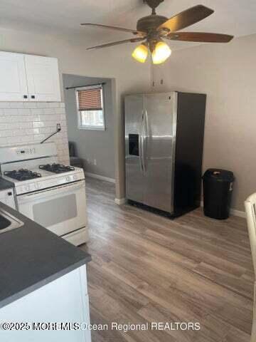Building Photo - 4 Lake Huron Dr