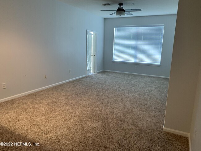 Building Photo - 7801 Point Meadows Dr