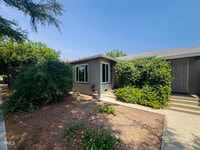 Building Photo - 1570 Allen Ave