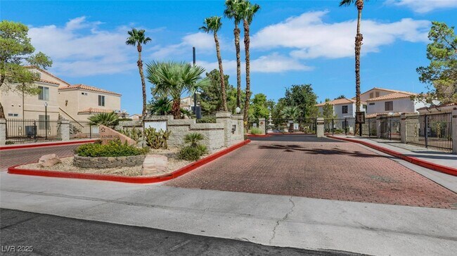 Building Photo - 8452 Boseck Dr