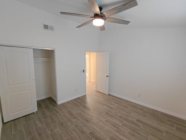 Building Photo - 409 Silverado Trail