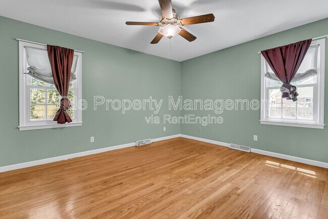 Building Photo - 109 Runnymede Ln