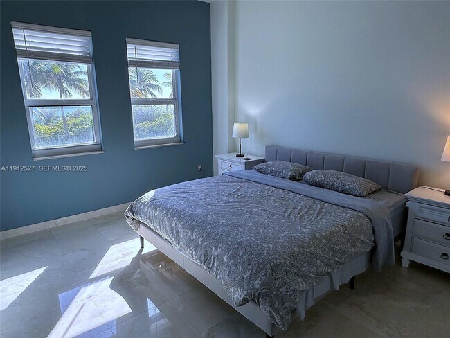 Building Photo - 2080 S Ocean Dr