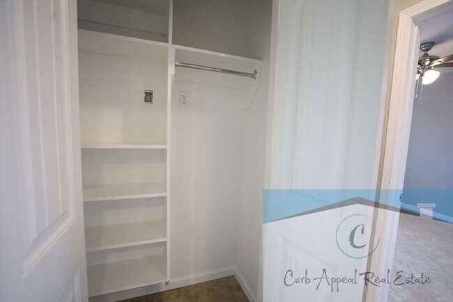 Building Photo - Move in special $900!! Beautiful new construction 3 bed / 2 bath home - Lake City