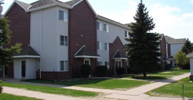 Primary Photo - Waterford Townhomes