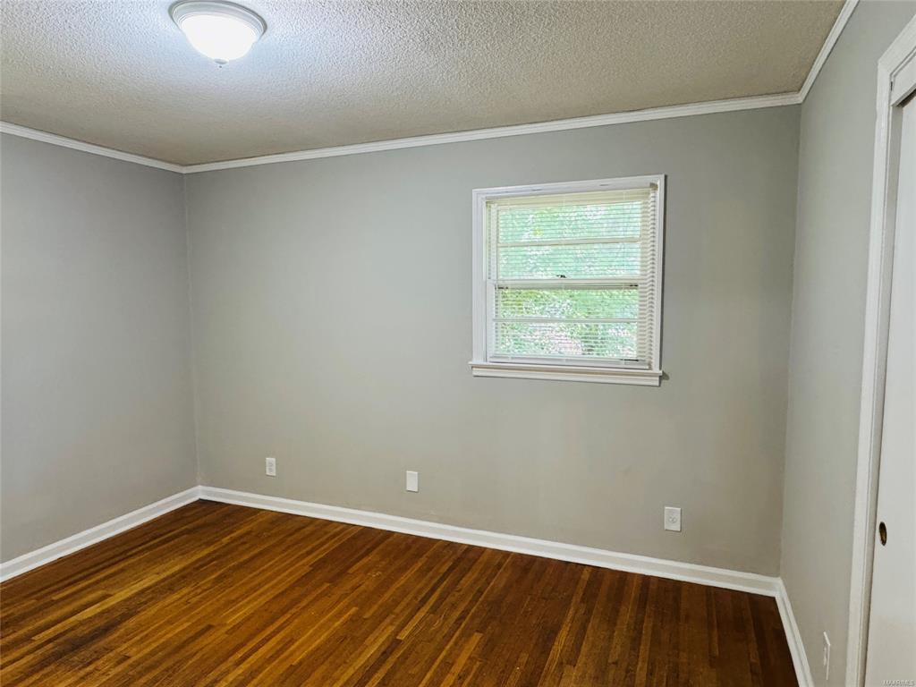 Building Photo - 664 Joryne Dr