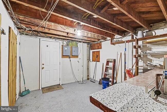 Building Photo - 1329 Taylor Ave