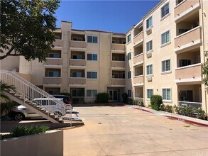 Building Photo - Serene 55+ Living in the Heart of Torrance | 2 Bed, 2 Bath Condo