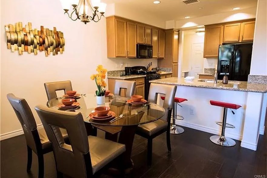 Kitchen & Dining Area - 3984 Polk St