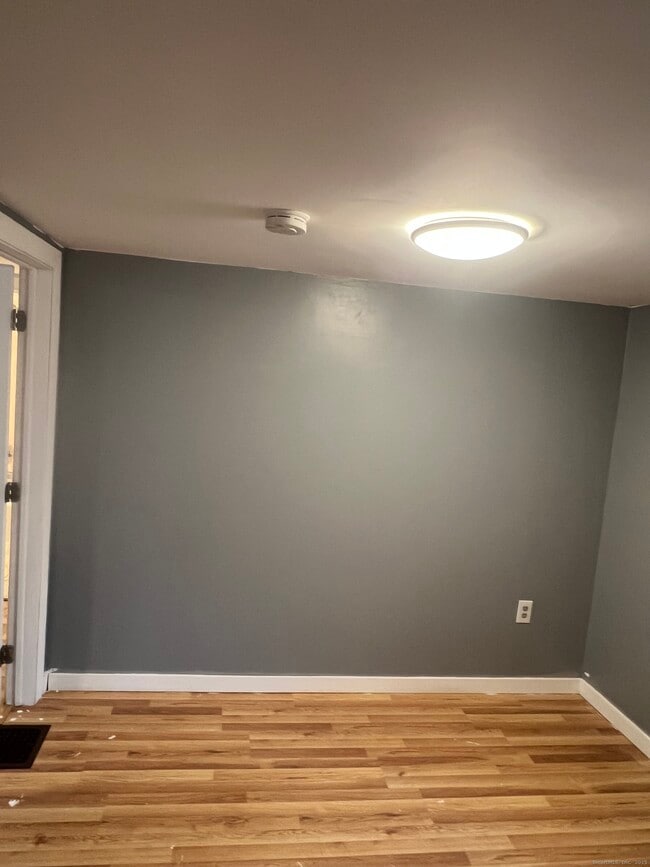 Building Photo - 83 Litchfield St