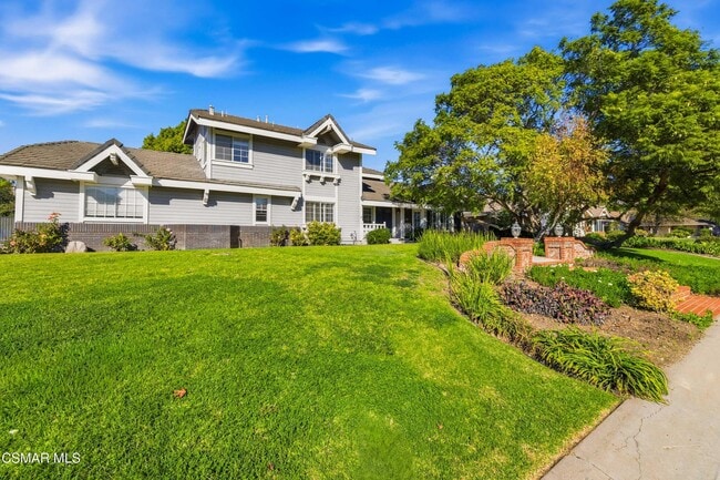 Building Photo - 6945 Via Alba