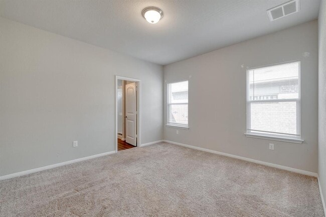 Building Photo - 108 Kleberg Ct